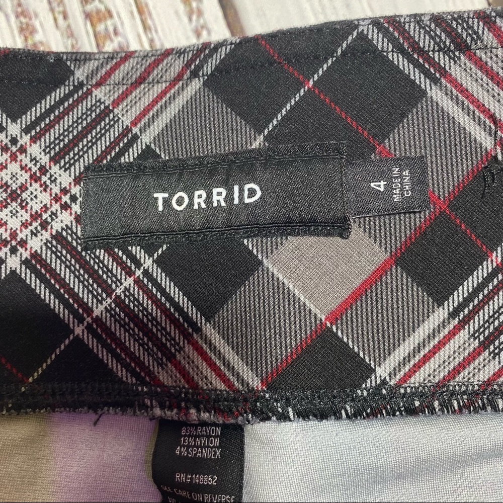 Torrid Cropped Slim Fix Pixie Pant Plaid All Nighter Ponte Size 4